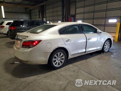 Trzecie zdjęcie samochodu z tyłu: 2013 BUICK LACROSSE VIN:1G4GC5ER1DF123508 - miniatura
