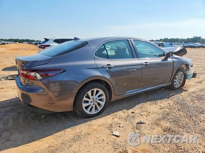 Trzecie zdjęcie samochodu z tyłu: 2023 TOYOTA CAMRY LE VIN:4T1C11AK6PU124563 - miniatura
