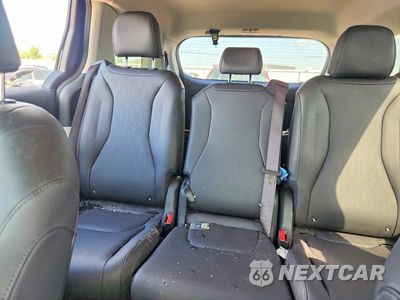 Zdjęcie 10 z 14 samochodu: 2024 KIA CARNIVAL LX VIN:KNDNB4H37R6319962 - miniatura