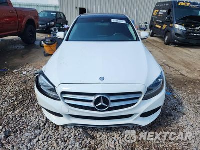 Piąte zdjęcie samochodu w środku: 2016 MERCEDES-BENZ C 300 4MATIC VIN:55SWF4KB3GU110730 - miniatura