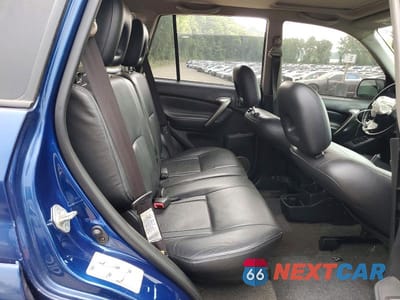 Zdjęcie 11 z 13 samochodu: 2005 TOYOTA RAV4 BASE VIN:JTEHD20V056042635 - miniatura