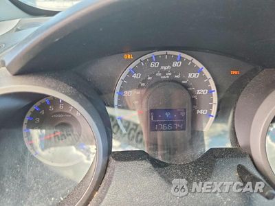 Zdjęcie 9 z 12 samochodu: 2009 HONDA FIT VIN:JHMGE88299S073758 - miniatura