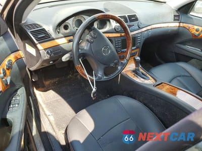 Zdjęcie 8 z 12 samochodu: 2008 MERCEDES-BENZ E 350 4MATIC VIN:WDBUF87X38B316444 - miniatura