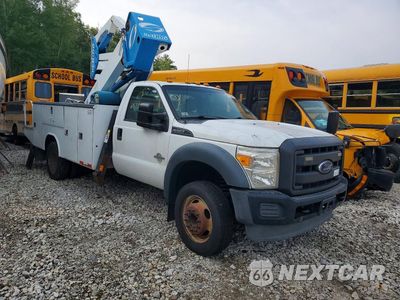 Czwarte zdjęcie samochodu z boku: 2014 FORD F550 SUPER DUTY VIN:1FDUF5GT8EEB15884 - miniatura