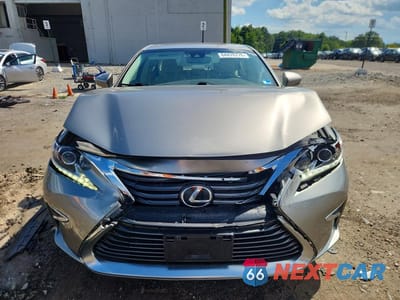 Piąte zdjęcie samochodu w środku: 2018 LEXUS ES 350 VIN:58ABK1GG7JU081606 - miniatura