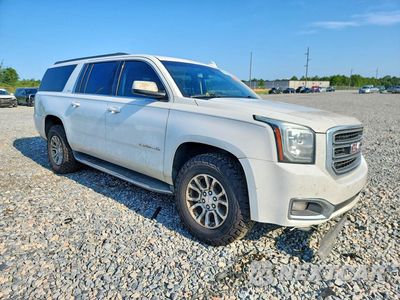 Czwarte zdjęcie samochodu z boku: 2016 GMC YUKON XL C1500 SLE VIN:1GKS1FEC9GR332623 - miniatura