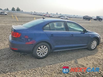 Trzecie zdjęcie samochodu z tyłu: 2013 VOLKSWAGEN JETTA HYBRID VIN:3VW637AJXDM295156 - miniatura