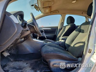 Zdjęcie 7 z 12 samochodu: 2017 NISSAN SENTRA S VIN:3N1AB7AP7HY260080 - miniatura