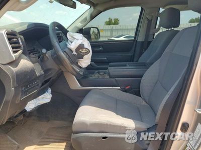 Zdjęcie 7 z 12 samochodu: 2022 TOYOTA TUNDRA SR5 VIN:5TFLA5DB0NX040290 - miniatura