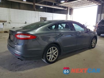 Trzecie zdjęcie samochodu z tyłu: 2016 FORD FUSION SE VIN:3FA6P0HD8GR268288 - miniatura