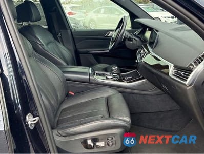 Piąte zdjęcie samochodu w środku: 2019 BMW X5 XDRIVE40I VIN:5UXCR6C59KLK82393 - miniatura