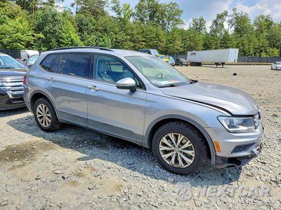 Czwarte zdjęcie samochodu z boku: 2019 VOLKSWAGEN TIGUAN S VIN:3VV0B7AXXKM184539 - miniatura