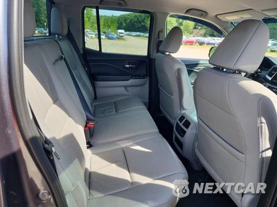 Zdjęcie 10 z 12 samochodu: 2017 HONDA RIDGELINE RTL VIN:5FPYK3F60HB007013 - miniatura