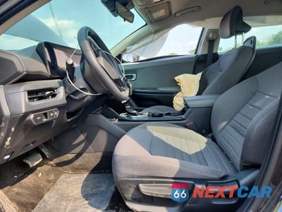 Zdjęcie 7 z 12 samochodu: 2025 KIA K4 EX VIN:3KPFU4DE8SE038324 - miniatura
