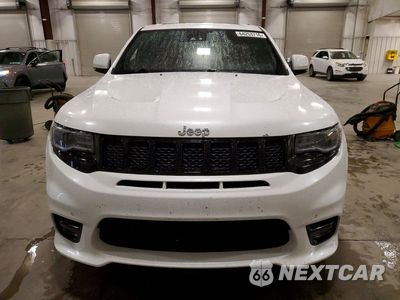 Piąte zdjęcie samochodu w środku: 2017 JEEP GRAND CHEROKEE SRT-8 VIN:1C4RJFDJ6HC815937 - miniatura