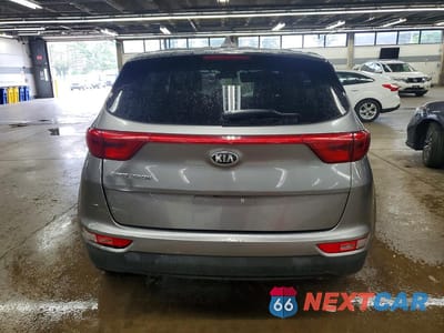 Zdjęcie 6 z 13 samochodu: 2017 KIA SPORTAGE LX VIN:KNDPMCAC1H7047103 - miniatura
