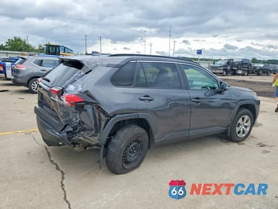 Trzecie zdjęcie samochodu z tyłu: 2019 TOYOTA RAV4 LE VIN:2T3G1RFV7KC015209 - miniatura