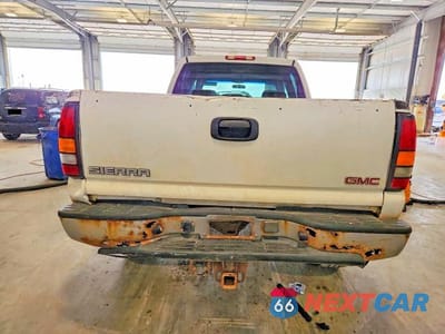 Zdjęcie 6 z 12 samochodu: 2005 GMC SIERRA K2500 HEAVY DUTY VIN:1GTHK23U05F847676 - miniatura