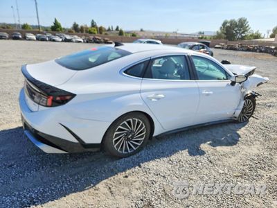 Trzecie zdjęcie samochodu z tyłu: 2024 HYUNDAI SONATA HYBRID SEL VIN:KMHL34JJ4RA097449 - miniatura