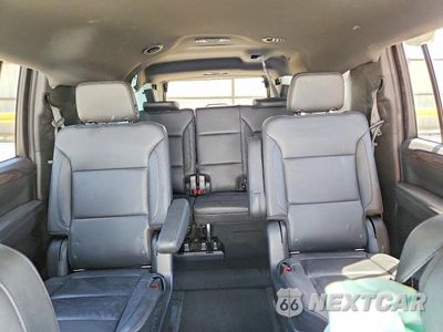 Zdjęcie 10 z 13 samochodu: 2021 CHEVROLET SUBURBAN K1500 Z71 VIN:1GNSKDKDXMR415216 - miniatura