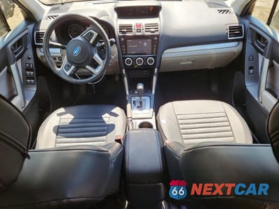 Zdjęcie 8 z 13 samochodu: 2017 SUBARU FORESTER 2.5I PREMIUM VIN:JF2SJAEC3HH455423 - miniatura