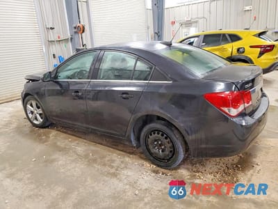 Drugie zdjęcie samochodu z przodu: 2015 CHEVROLET CRUZE LT VIN:1G1PE5SB4F7236204 - miniatura