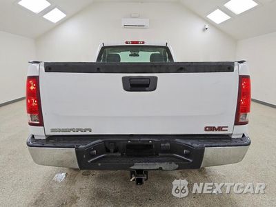 Zdjęcie 6 z 12 samochodu: 2008 GMC SIERRA C1500 VIN:1GTEC14C58Z901198 - miniatura