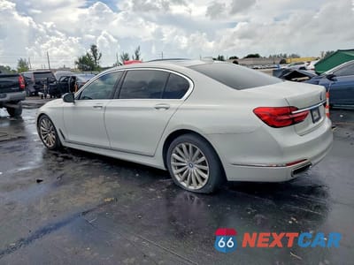 Drugie zdjęcie samochodu z przodu: 2016 BMW 740 I VIN:WBA7E2C51GG547862 - miniatura