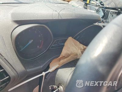Zdjęcie 9 z 13 samochodu: 2017 FORD ESCAPE SE VIN:1FMCU0G94HUE42771 - miniatura