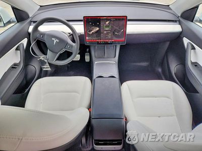 Zdjęcie 8 z 12 samochodu: 2022 TESLA MODEL Y VIN:7SAYGDEF7NF516404 - miniatura