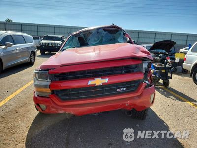Piąte zdjęcie samochodu w środku: 2017 CHEVROLET SILVERADO K1500 LT VIN:3GCUKREC5HG421450 - miniatura