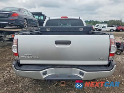 Zdjęcie 6 z 12 samochodu: 2011 TOYOTA TACOMA V6 VIN:5TFUU4EN5BX002256 - miniatura