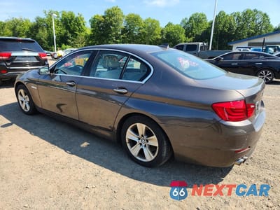 Drugie zdjęcie samochodu z przodu: 2013 BMW 528 XI VIN:WBAXH5C52DDW13194 - miniatura