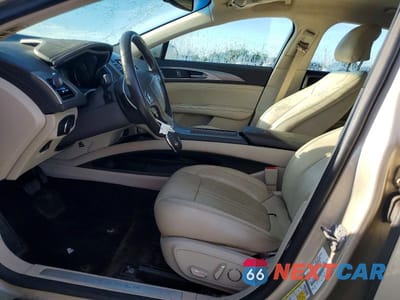 Zdjęcie 7 z 12 samochodu: 2017 LINCOLN MKZ VIN:3LN6L5A93HR614723 - miniatura