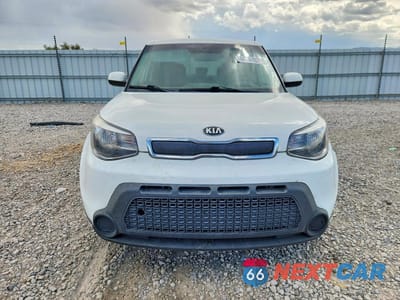 Piąte zdjęcie samochodu w środku: 2015 KIA SOUL BASE VIN:KNDJN2A27F7179462 - miniatura