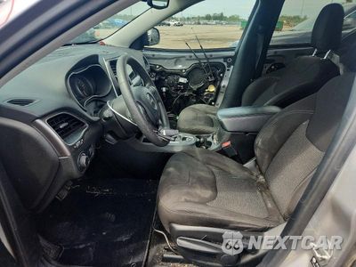 Zdjęcie 7 z 12 samochodu: 2021 JEEP CHEROKEE LATITUDE VIN:1C4PJLCB0MD115996 - miniatura