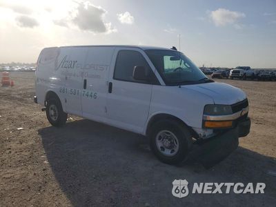 Czwarte zdjęcie samochodu z boku: 2018 CHEVROLET EXPRESS G2500 VIN:1GCWGAFP7J1283234 - miniatura