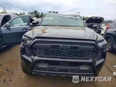 Piąte zdjęcie samochodu w środku: 2024 TOYOTA TACOMA TRD OFF-ROAD VIN:3TMLB5JN9RM073103 - miniatura
