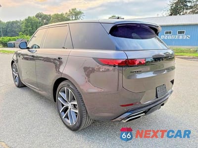 Trzecie zdjęcie samochodu z tyłu: 2023 LAND ROVER RANGE ROVER SPORT DYNAMIC SE VIN:SAL1L9FUXPA154724 - miniatura