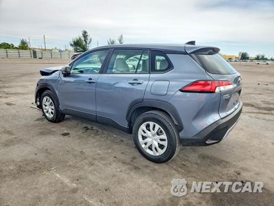 Drugie zdjęcie samochodu z przodu: 2023 TOYOTA COROLLA CROSS L VIN:7MUAAAAG8PV041685 - miniatura
