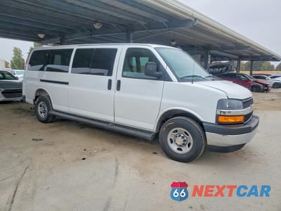Czwarte zdjęcie samochodu z boku: 2025 CHEVROLET EXPRESS G3500 LT VIN:1GAZGPFP2S1254198 - miniatura