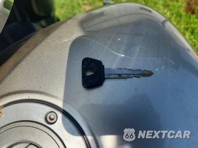 Zdjęcie 8 z 9 samochodu: 2008 YAMAHA XVS1300 CT VIN:JYAVP25E28A006904 - miniatura