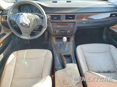 Zdjęcie 8 z 13 samochodu: 2010 BMW 328 I VIN:WBAPH7G57ANM48626 - miniatura
