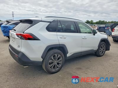 Trzecie zdjęcie samochodu z tyłu: 2025 TOYOTA RAV4 XLE PREMIUM VIN:JTMB6RFV1SJ086916 - miniatura