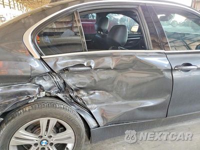 Zdjęcie 10 z 12 samochodu: 2018 BMW 330 I VIN:WBA8B9G59JNV00212 - miniatura