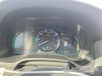 Zdjęcie 9 z 14 samochodu: 2017 HYUNDAI IONIQ BLUE VIN:KMHC65LC9HU058140 - miniatura