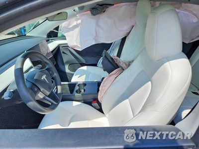Zdjęcie 7 z 13 samochodu: 2025 TESLA MODEL Y VIN:7SAYGDEE1SA342300 - miniatura