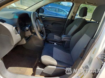 Zdjęcie 7 z 13 samochodu: 2015 JEEP COMPASS SPORT VIN:1C4NJDBB7FD417836 - miniatura