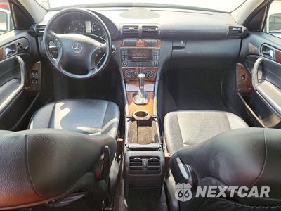 Zdjęcie 8 z 12 samochodu: 2006 MERCEDES-BENZ C 280 4MATIC VIN:WDBRF92H96F813287 - miniatura