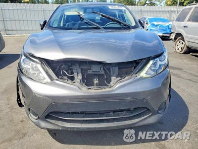 Piąte zdjęcie samochodu w środku: 2018 NISSAN ROGUE SPORT S VIN:JN1BJ1CP9JW196168 - miniatura